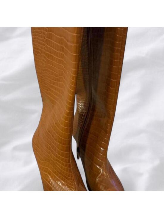 Brown croc embossed knee high stiletto boots pointed toe + zipper back. - Picture 2 of 5